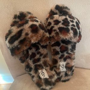 New UGG Fluff Slide Leopard